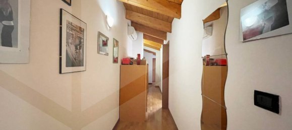 3 bedrooms Penthouse in Casalecchio di Reno, Italy No. 31021 37
