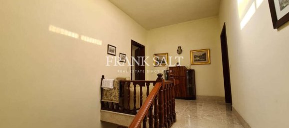 4 Schlafzimmer Haus in Victoria, Malta, Nr. 575 4