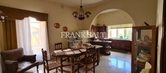 4 Schlafzimmer Haus in Victoria, Malta, Nr. 575 3