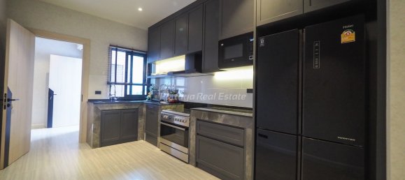 6 chambres Maison à Pattaya, Thailand No. 8718 5