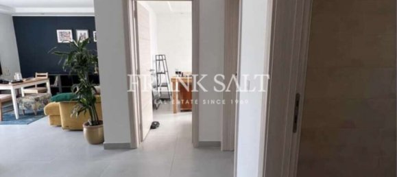 2 bedrooms Apartment in Swieqi, Malta No. 7636 3