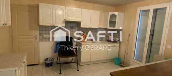 Дом с 3 спальнями в Луаре, Франция № 259079 6