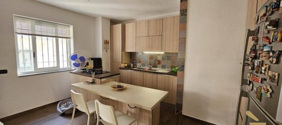 4 rooms Apartment in Giugliano in Campania, Italy No. 299221 2