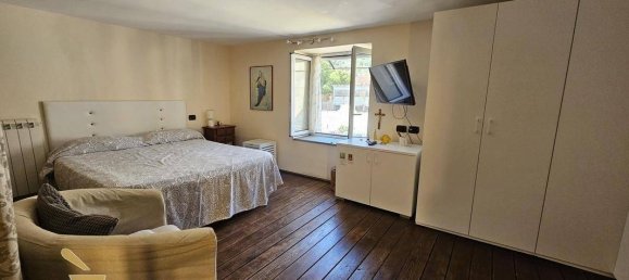 4 rooms Apartment in Giugliano in Campania, Italy No. 299221 9