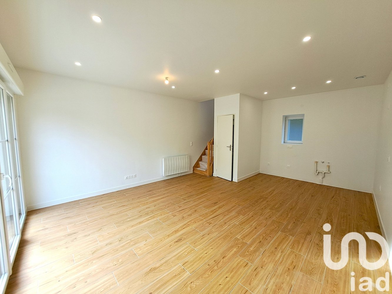 Casa de 3 habitaciónes en Chartres, France No. 223451