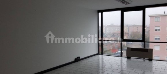Escritório em Sassuolo, Italy 120 m² N.º 336803 2