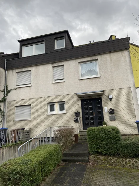 5 bedrooms Townhouse in Bergisch Gladbach, Germany No. 15610