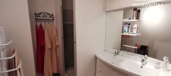 Casa de 3 dormitorios en Puy-de-Dome, France No. 319056 4