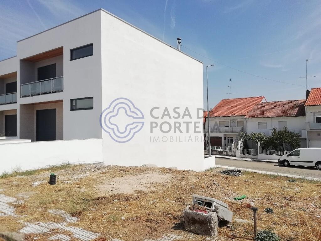  Land in Miranda do Douro, Portugal No. 87993