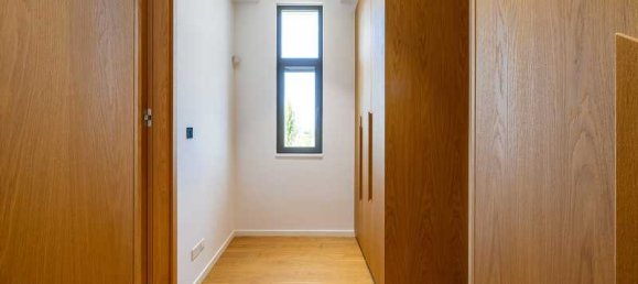 Коммерческая недвижимость с 4 спальнями в Пейя, Кипр № 19528 11