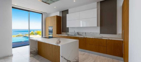 Коммерческая недвижимость с 4 спальнями в Пейя, Кипр № 19528 7