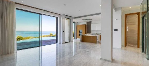 Коммерческая недвижимость с 4 спальнями в Пейя, Кипр № 19528 3