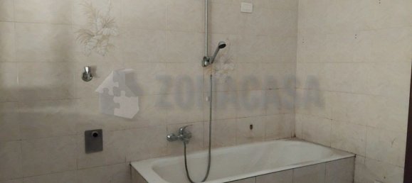3 rooms Apartment in Lonate Pozzolo, Italy No. 334158 4