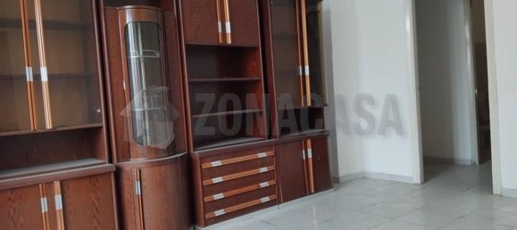3 rooms Apartment in Lonate Pozzolo, Italy No. 334158 8