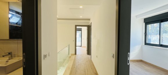 Villa 4+1 in Kemer, Turkey No. 27809 12