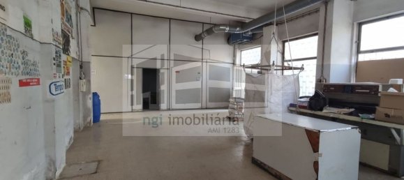 439m² Commercial property in Odivelas, Portugal No. 94527 3