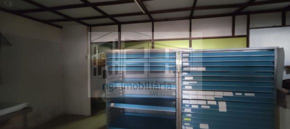 439m² Commercial property in Odivelas, Portugal No. 94527 8