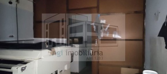 439m² Commercial property in Odivelas, Portugal No. 94527 11