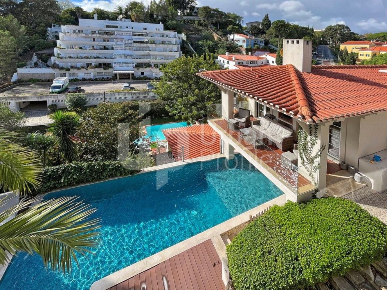 4 bedrooms House in Cascais, Portugal No. 178134