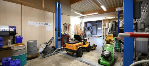 836m² Warehouse in Cuxhaven, Germany No. 213584 2