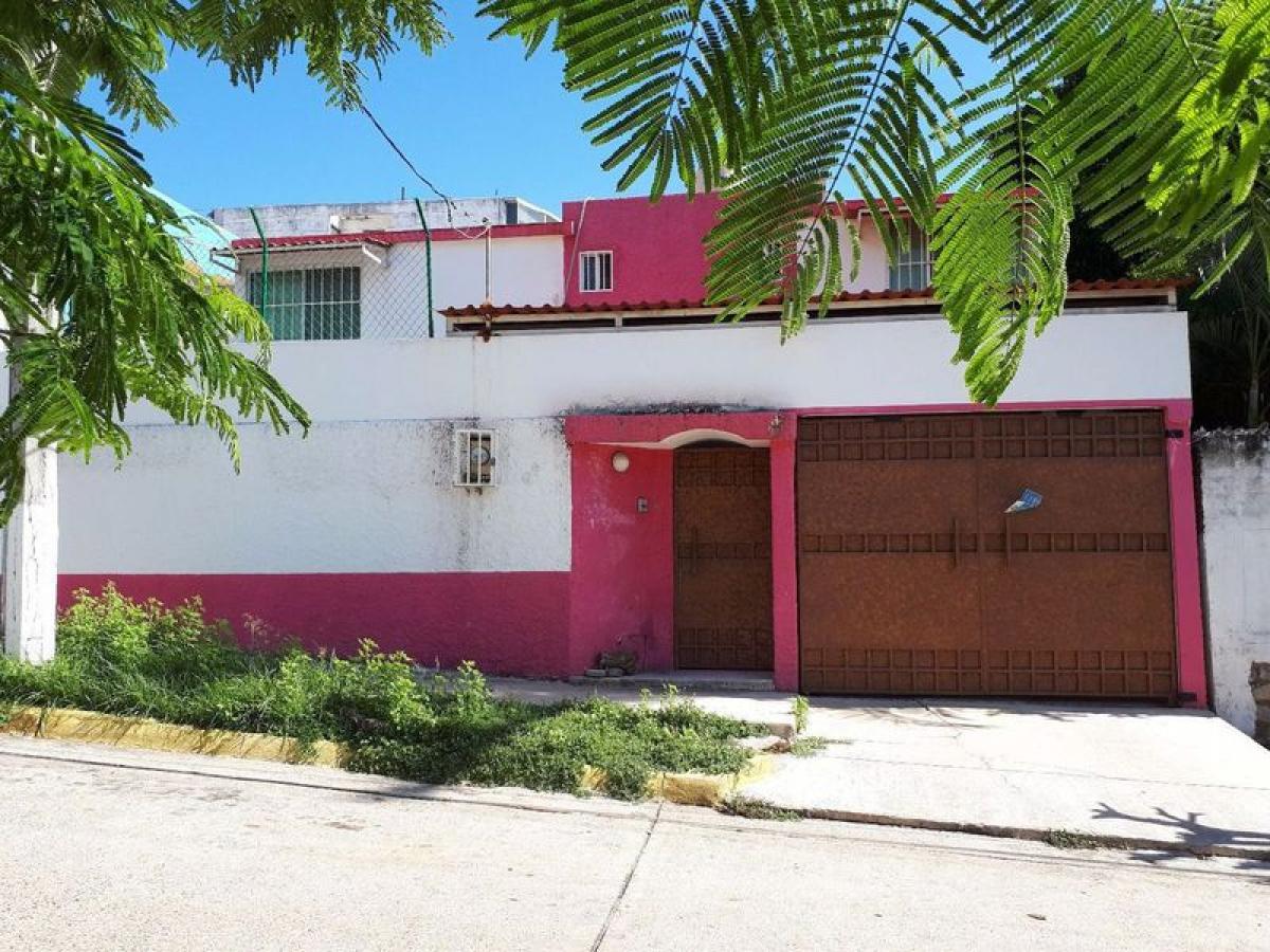 3 bedrooms House in Guerrero, Mexico No. 155563