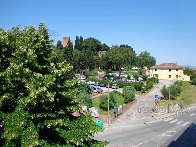 4 rooms Apartment in Fucecchio, Italy No. 135604