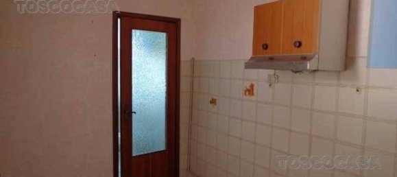 4 rooms Apartment in Fucecchio, Italy No. 135604 6