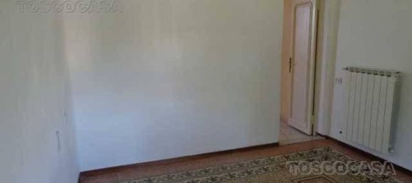 4 rooms Apartment in Fucecchio, Italy No. 135604 4