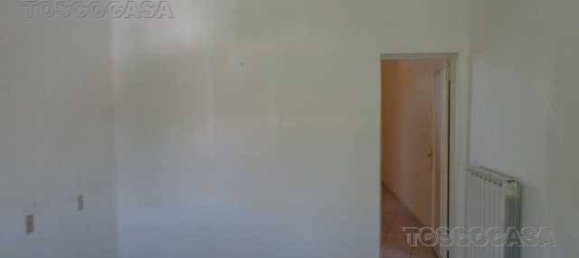 4 rooms Apartment in Fucecchio, Italy No. 135604 9