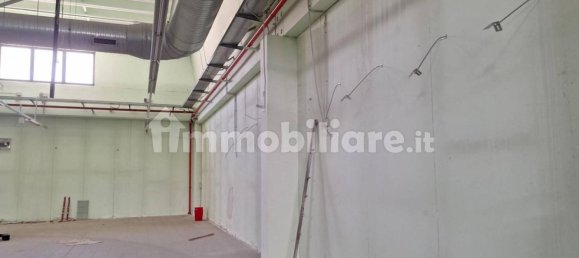 Almacén en Modugno, Italy 2800 m² No. 314698 14