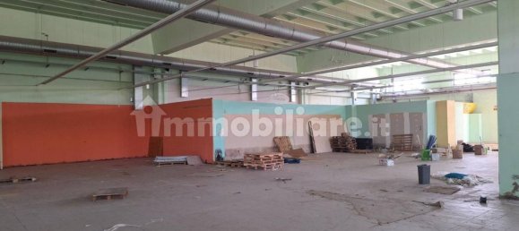 Almacén en Modugno, Italy 2800 m² No. 314698 11