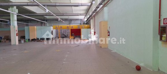 Almacén en Modugno, Italy 2800 m² No. 314698 8