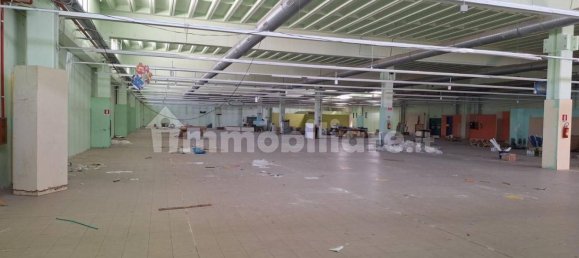 Almacén en Modugno, Italy 2800 m² No. 314698 16