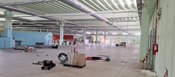 Almacén en Modugno, Italy 2800 m² No. 314698 12