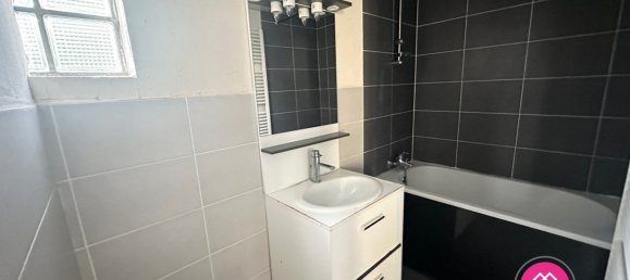 1-Zimmer Gebäude in Herin, France, Nr. 263206 3