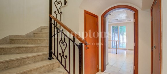 4 bedrooms Villa for rent in The Lakes, Dubai, UAE № 197119 3