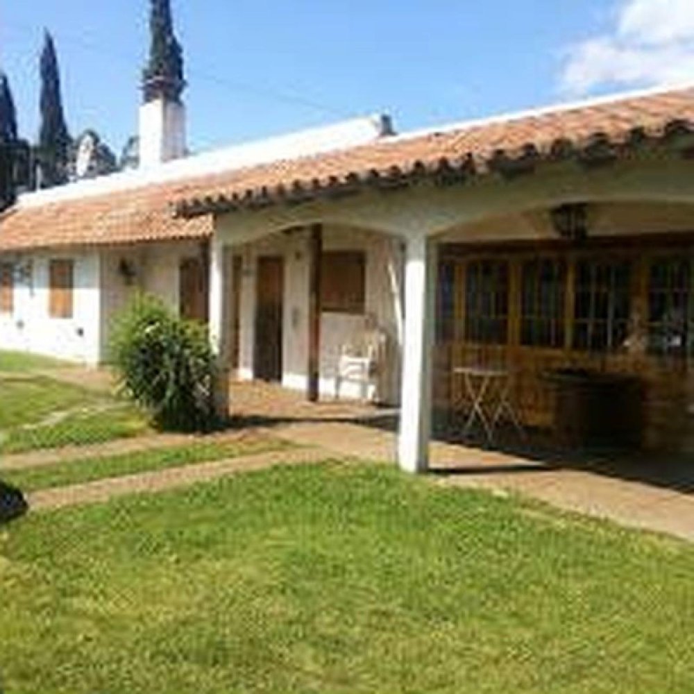 2 bedrooms House in Mar del Plata, Argentina No. 70973