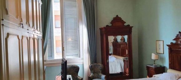 7 rooms Apartment in Florence, Italy No. 194925 21