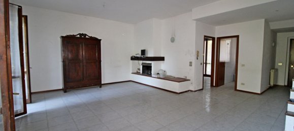 4غرفة منزل في Cuggiono, Italy رقم 121567 3