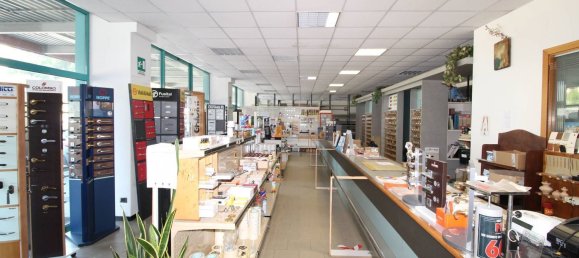 2-Zimmer Gewerbliche Immobilie in San Benedetto del Tronto, Italy, Nr. 176621 2