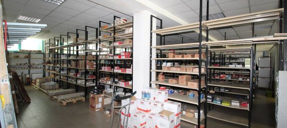 2-Zimmer Gewerbliche Immobilie in San Benedetto del Tronto, Italy, Nr. 176621 3