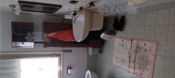 5-salle Appartement à Pianella, Italy No. 238414 18