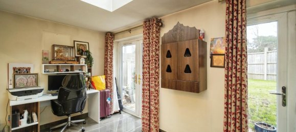 3 bedrooms Commercial property in Bracknell, United Kingdom No. 10629 3