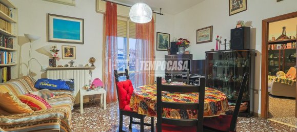 3 rooms Apartment in Rimini, Italy No. 175550 3