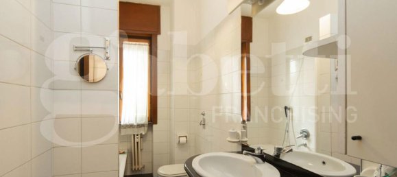 Apartamento de 3 divisões em Monza, Italy N.º 31731 12