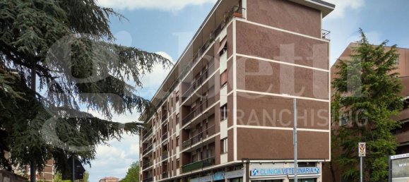 Apartamento de 3 divisões em Monza, Italy N.º 31731 25