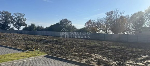 Terreno en Ognes, France No. 228064 6