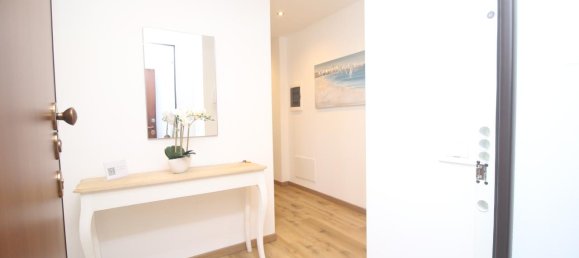 2غرفة شقة في Como, Italy رقم 12846 3