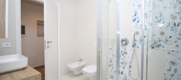 2غرفة شقة في Como, Italy رقم 12846 12