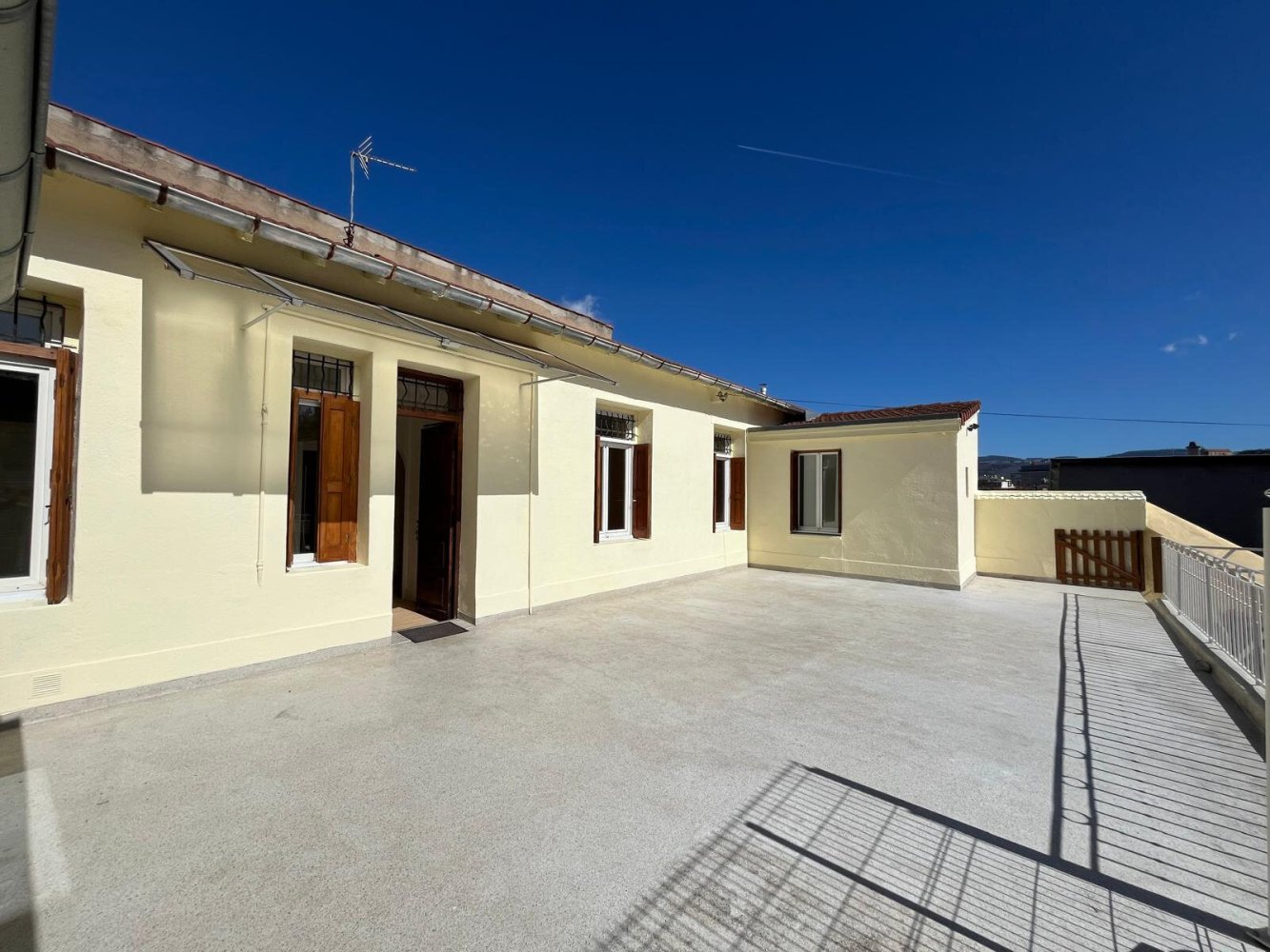 Дом с 2 спальнями в Сент-Этьен, Франция № 275592